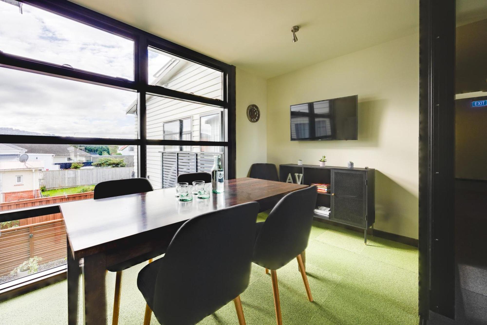 Ava Lodge Lower Hutt Extérieur photo